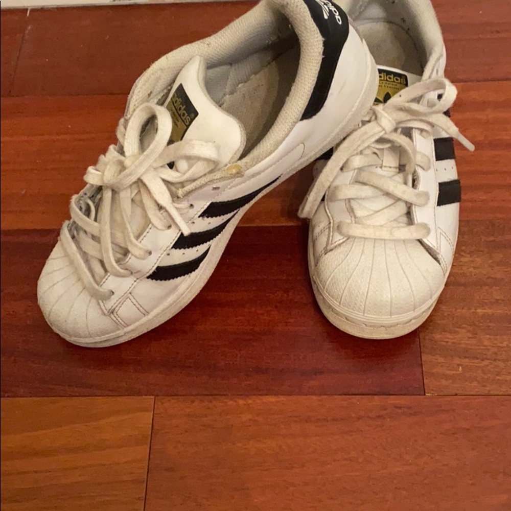 Adidas Superstar Sneakers